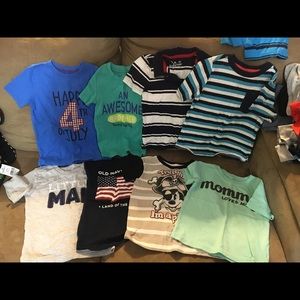 Size 2T boy lot of Short Sleeve shirts